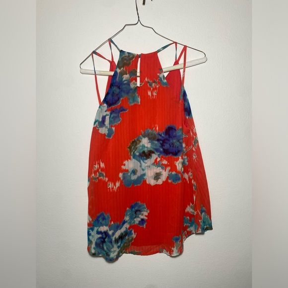 Sienna Sky Floral Tank Top - Picture 3 of 3